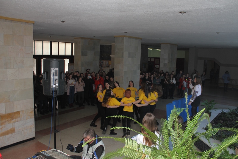 Танцювальний флешмоб "Мова єднання"